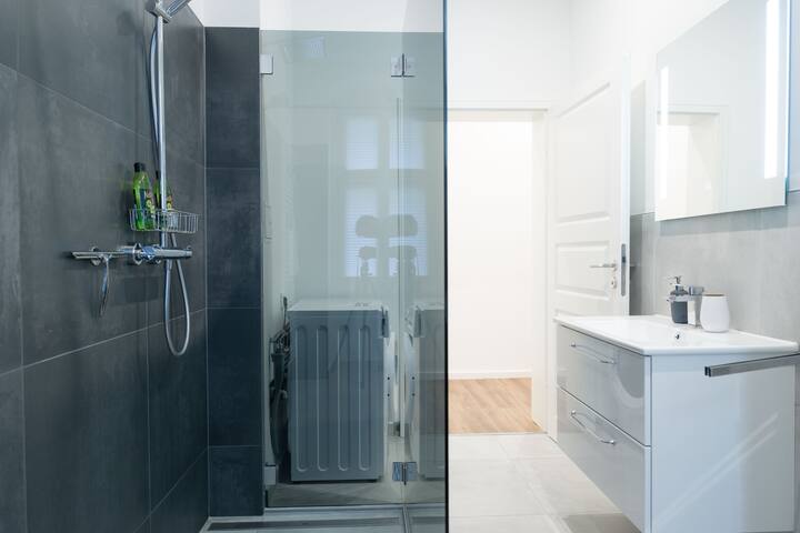 Gemütliche Wohnung am Savignyplatz gallery image 3