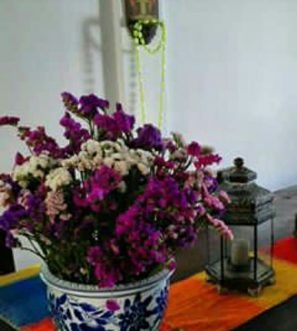 Detalle de la mesa de comedor