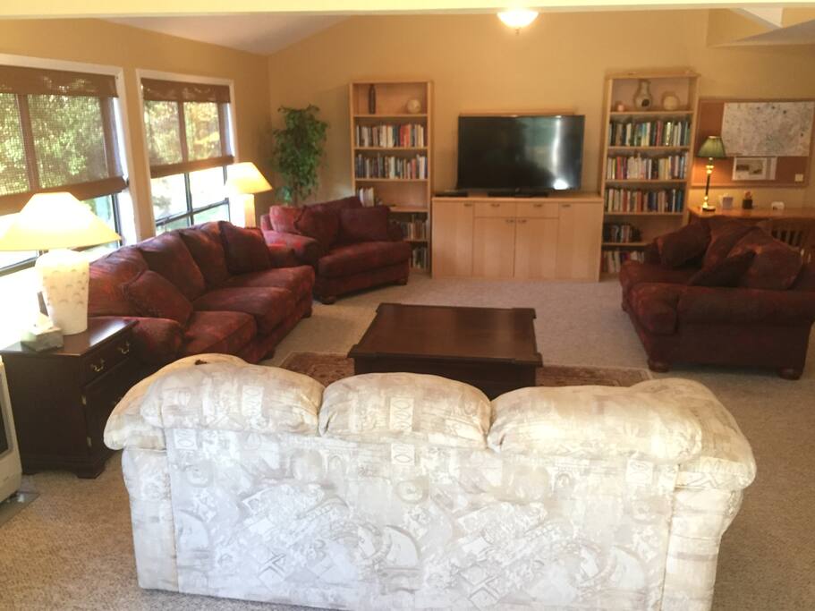 Main Living Room incl. Sofa Sleeper