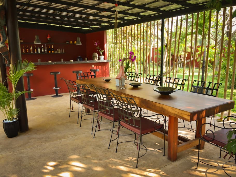 Beautiful 10 seater wooden outdoor dining table & bar