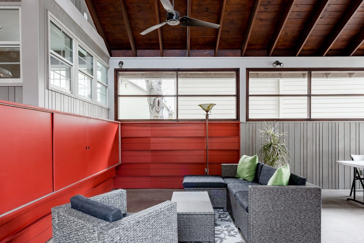 Allandale Guesthouse: Your Peaceful Austin Retreat