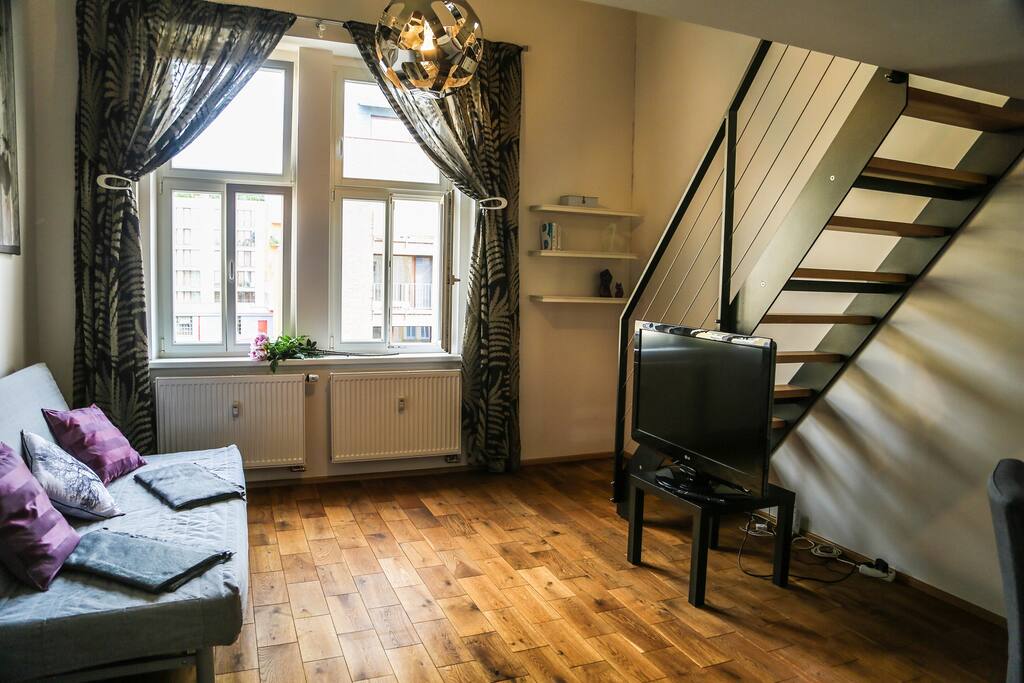 Spacious living room
