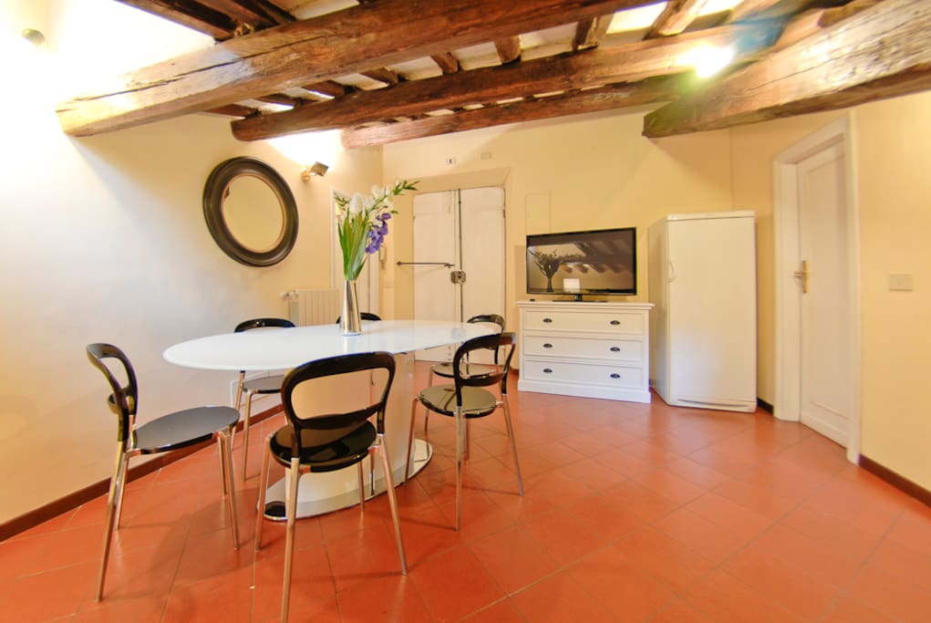 Living room - (Sleeps 2)