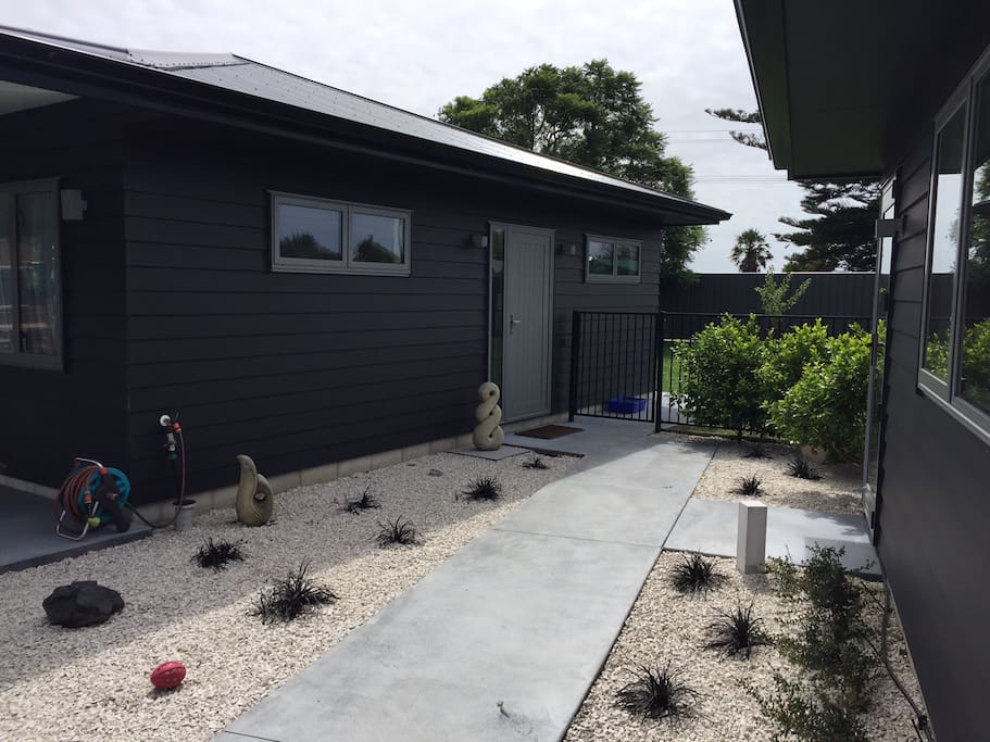 Your own entrance via side door
