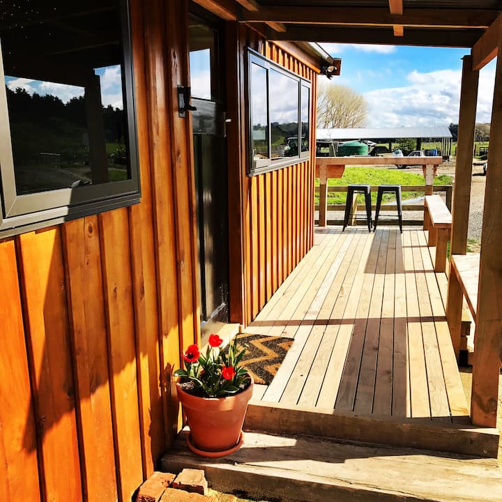 Ohingaiti Farm Cottage Cottages for Rent in Ohingaiti, Manawatu