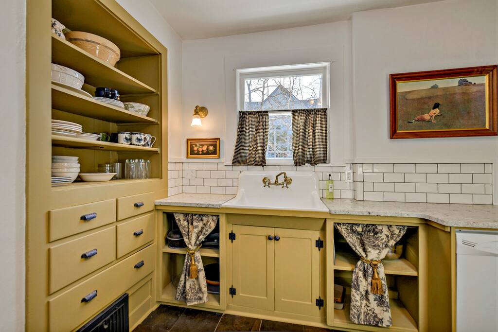 Main level kitchen