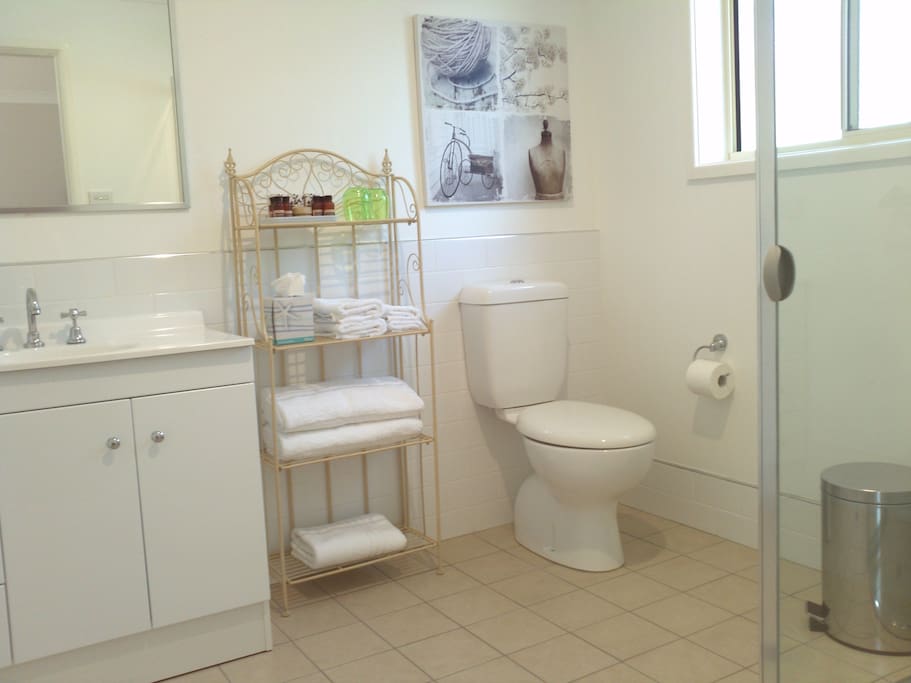 Modern bathroom