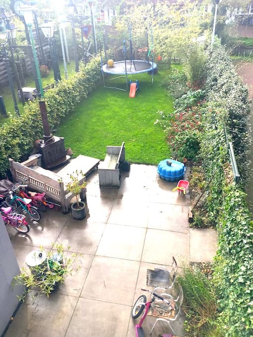 Garden with trampoline