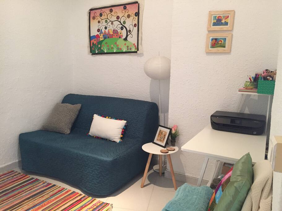 Guest room