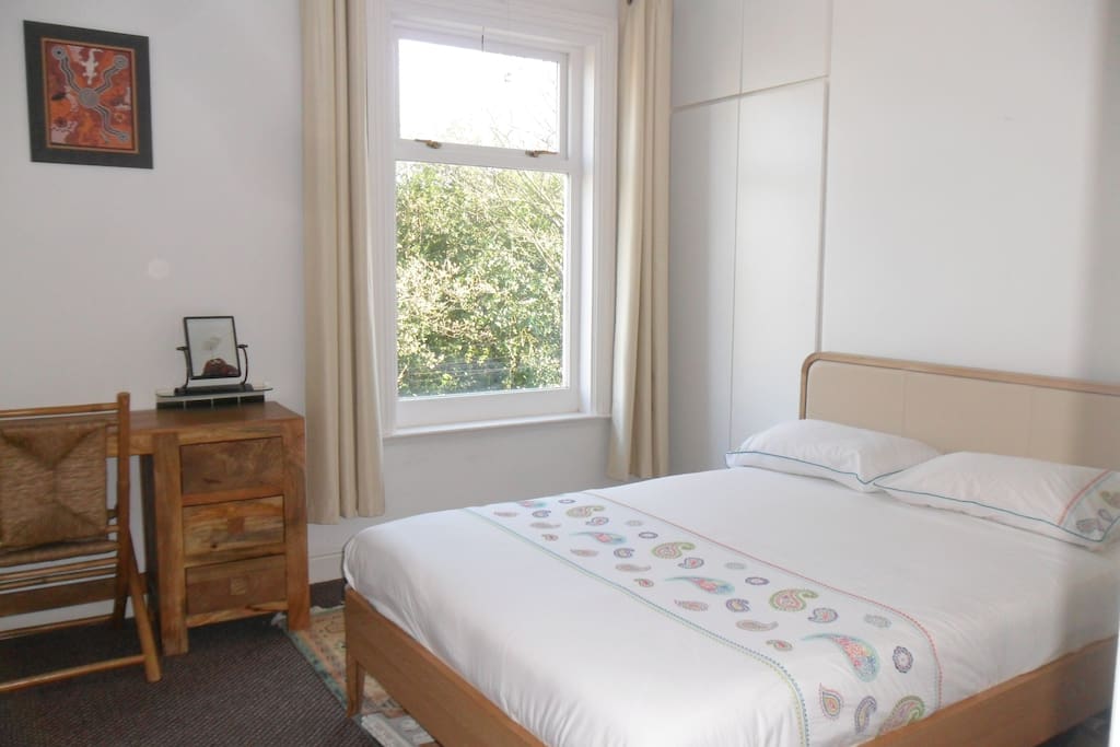 Bedroom has lovely Views over the Park or you can lie in bed and watch the stars.