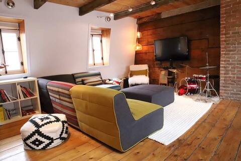3 bdr Home Old Quebec, Vieux-Quebec, 2 parkings