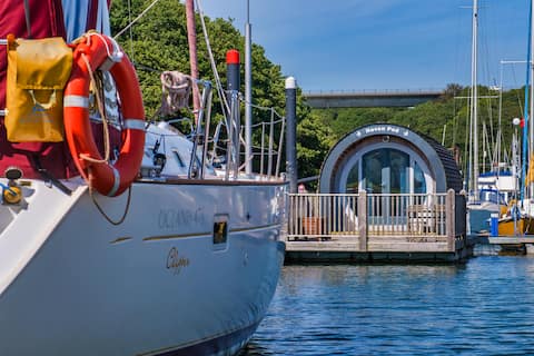 Haven Pod - Floating Waterfront eco-cabin