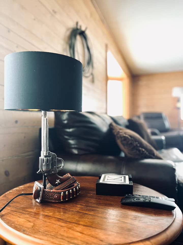 Mountain Cabin | Direct Trail Access| Heated Shop - Wyoming