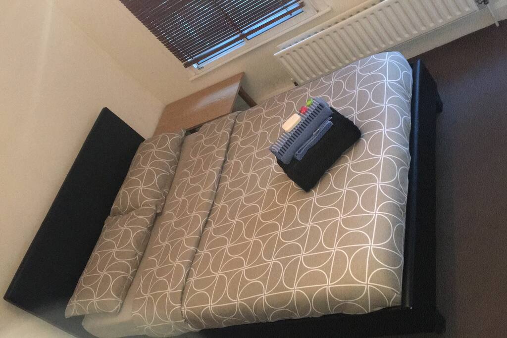 Large Double Bedroom A
