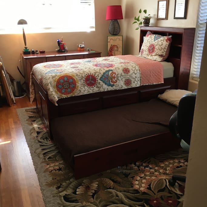 Upgraded, new bed with full twin trundle for an extra guest or a second option