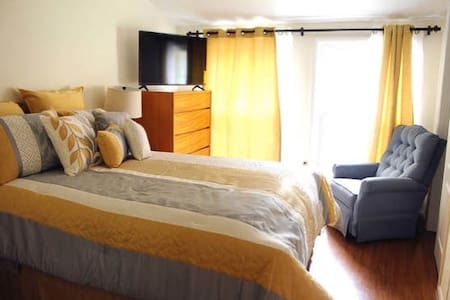 Harriet's BNB3