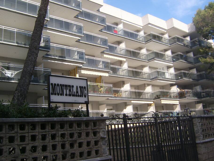 FACHADA DEL EDIFICIO