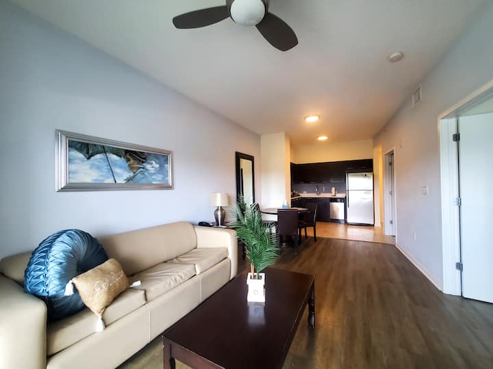 Cozy Condo Near Disney – Pets Welcome - 塞拉布雷遜