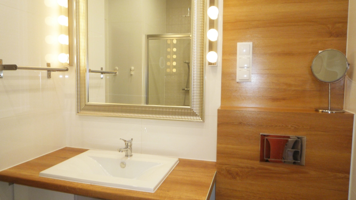 FOR SALE! Sophisticated 1-Bedroom Apartment in Menlo Park - TikTok