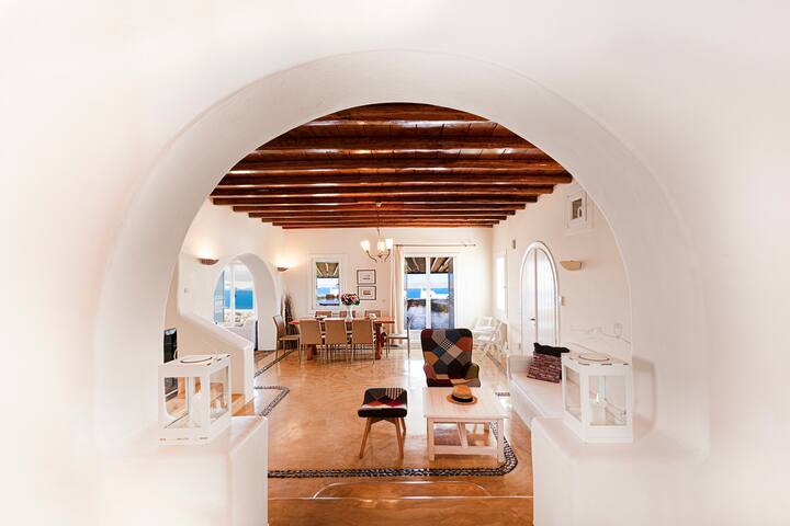 *Infinity Sea View Family Villa With Private Pool. gallery image 4