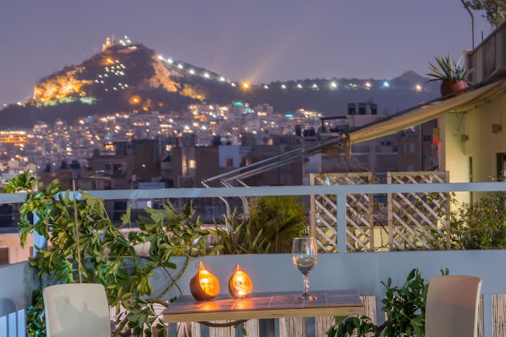 Urban luxury studios for2-amazing Lycabettus view