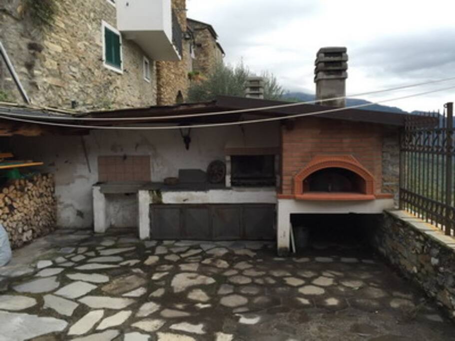 Forno a legna e Barbuque