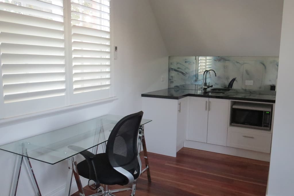Well equiped kitchenette and office space with free wifi