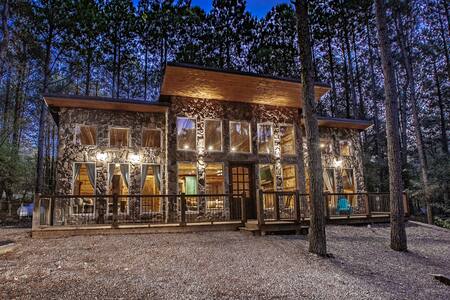 NEW Luxury Cabin - Great Location - Boat Parking