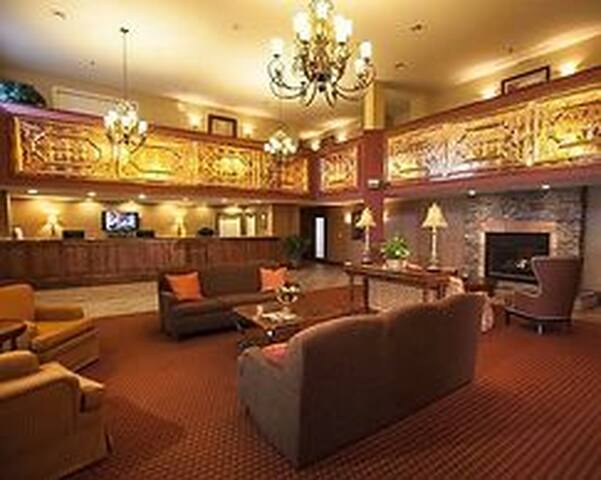 Berkshire Mountain Lodge