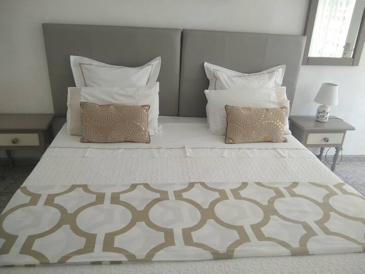 Cama 1,80mX 2.10m