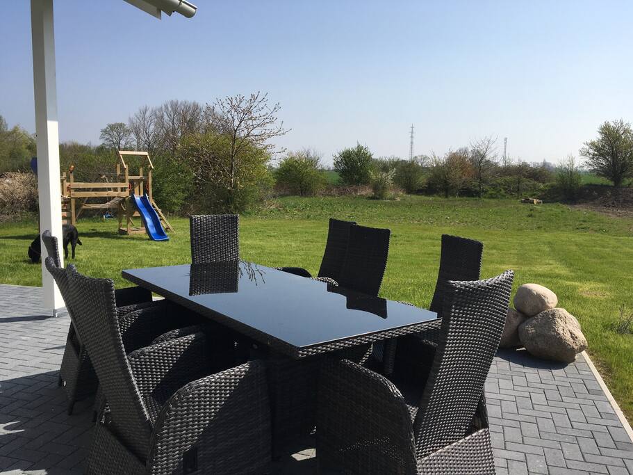 Gartentisch mit 8 Relax Stühlen