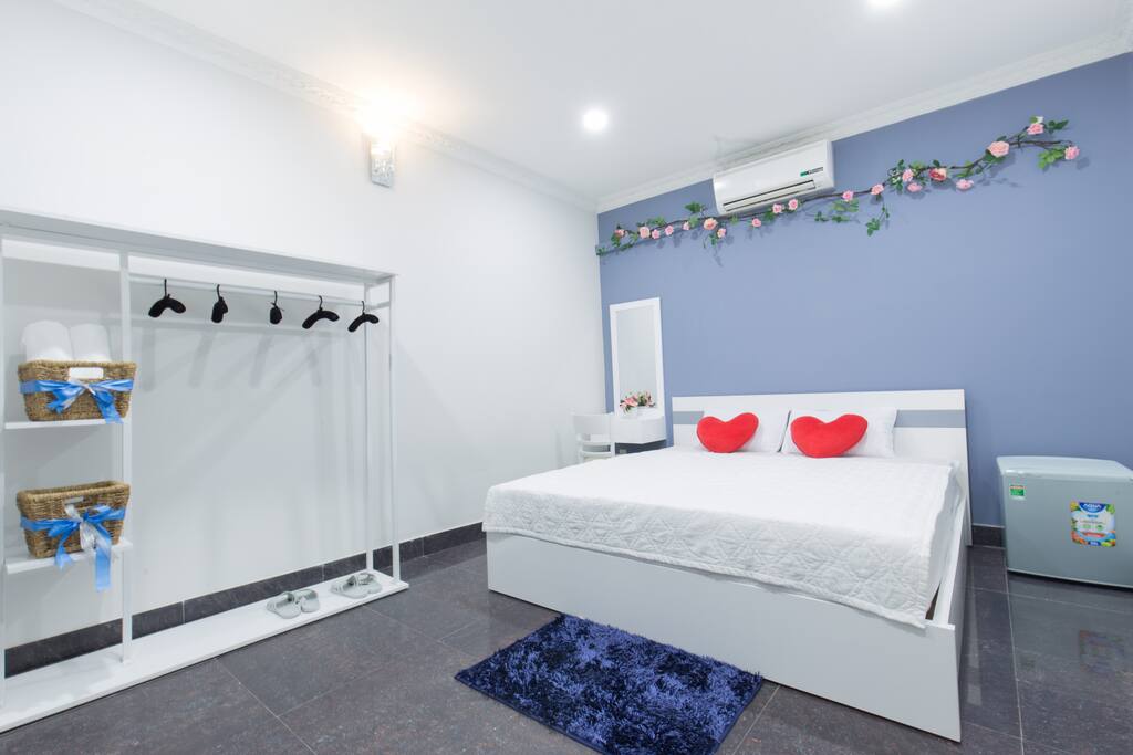 Bedroom 102