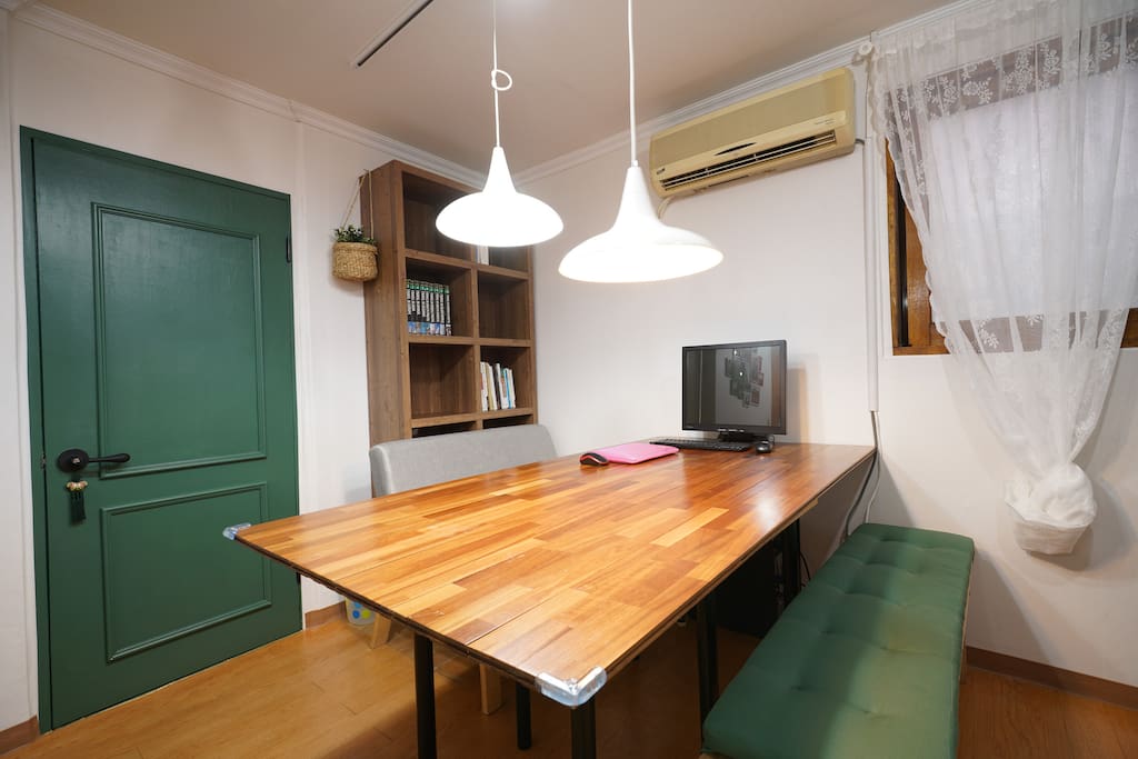 Living Room: Work Table + Bench/Sofa + TV