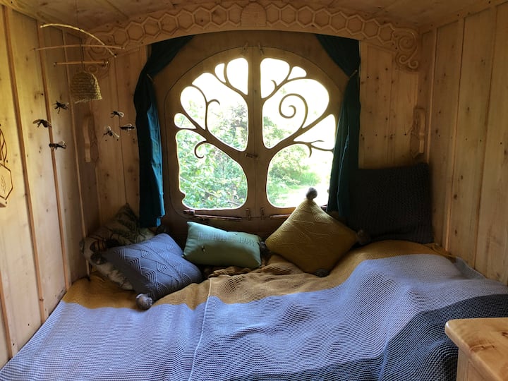Uniquely Beautiful Shepherds Hut - Bridgwater