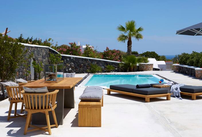 Petra Three Bedroom Villa, Private pool Sea view gallery image 2