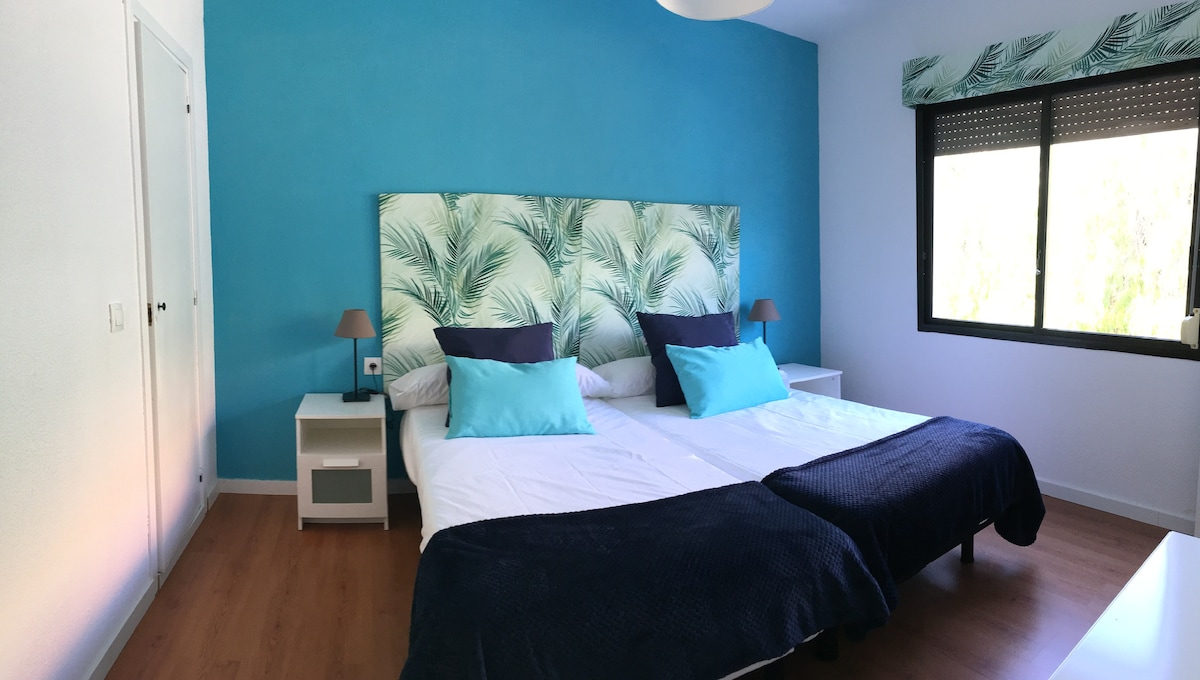 Deuxième chambre avec salle de bain en suite