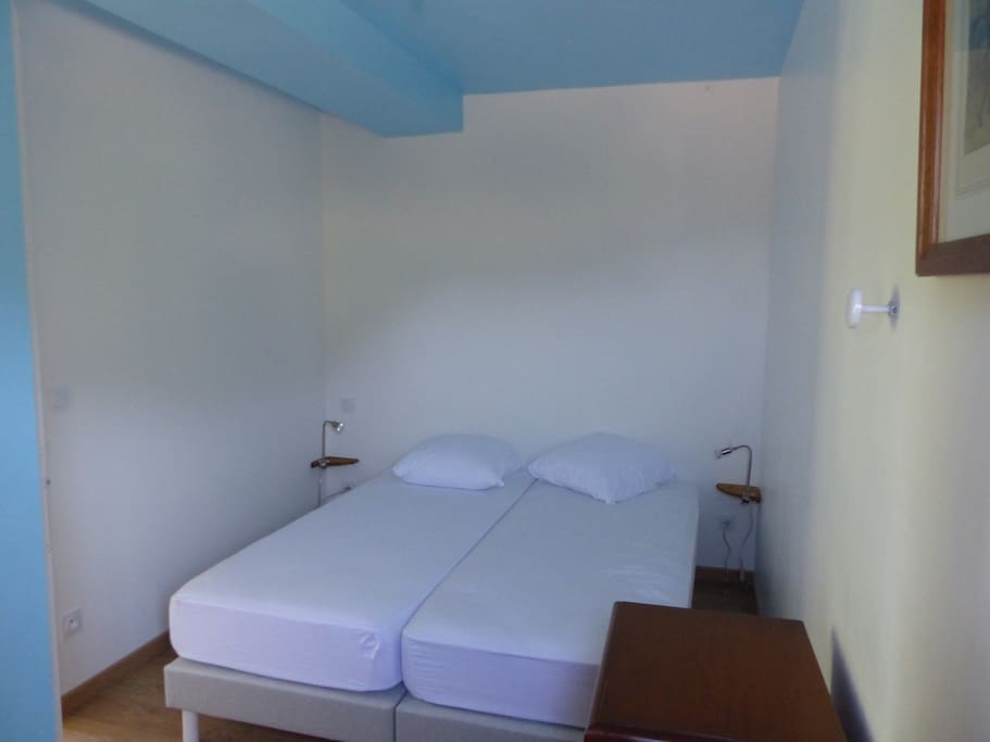 Chambre à 2 lits de 80*200 ou 1 lit de 160*200
