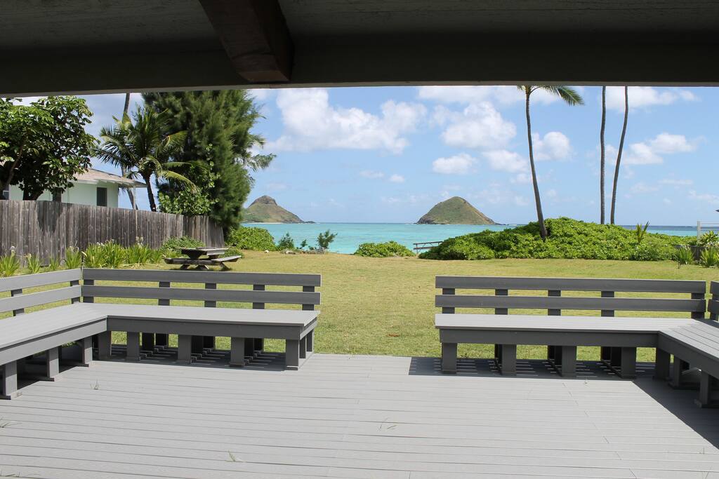 Our brand new deck, with built-in seating, great place to hang out all day!