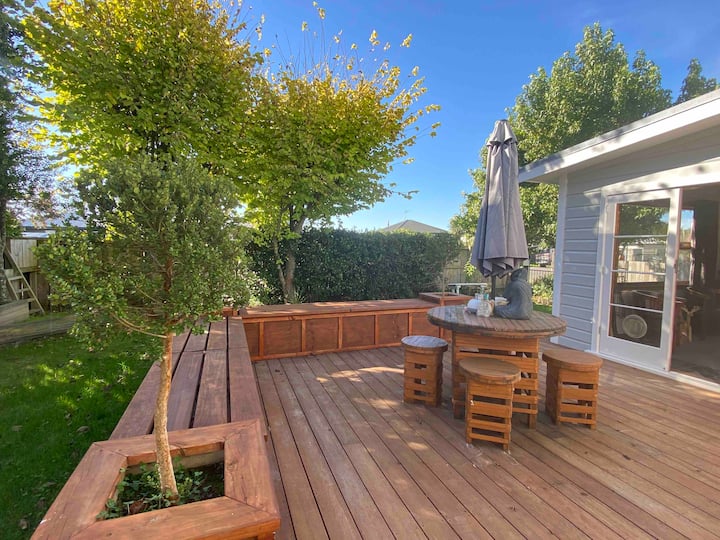 Methven Retreat. Free Continental Breakfast Houses for Rent in