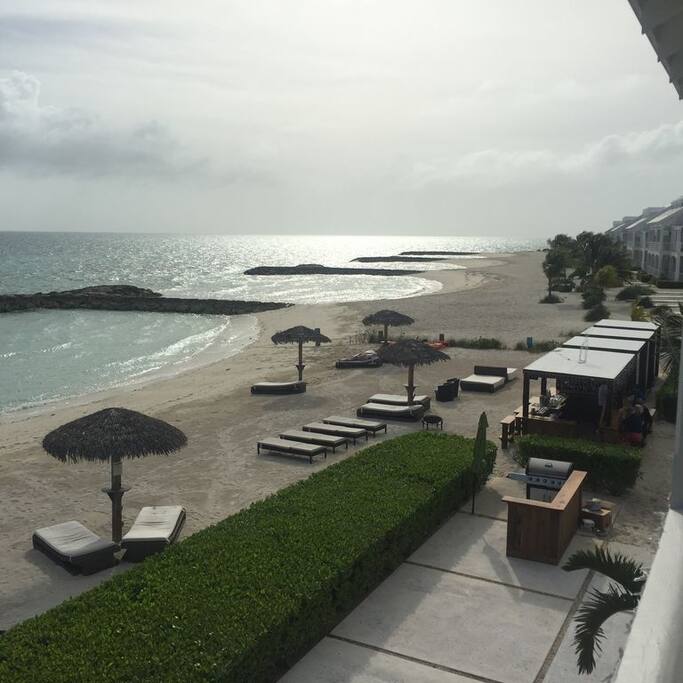 Immediate Area To The Right Of The Beach Club