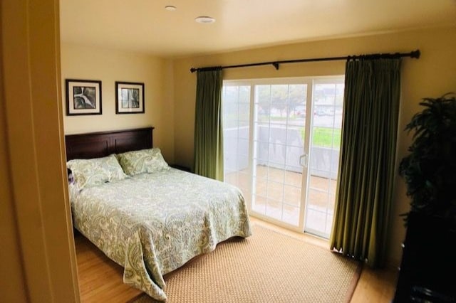 Bračni krevet (160x200) s klizačem na gornju palubu.