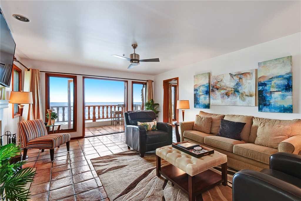 2-LIVING ROOM TO PATIO AND VIEW RS