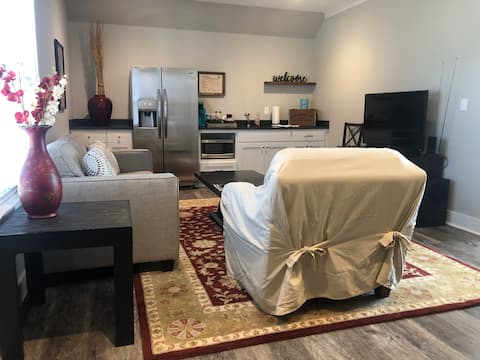 Newly built private garage apt in The Heights!