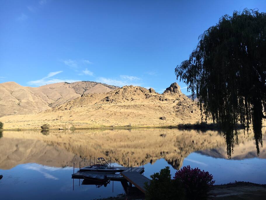 Waterfront Home at Turtle Rock & Lake Entiat Houses for Rent in East