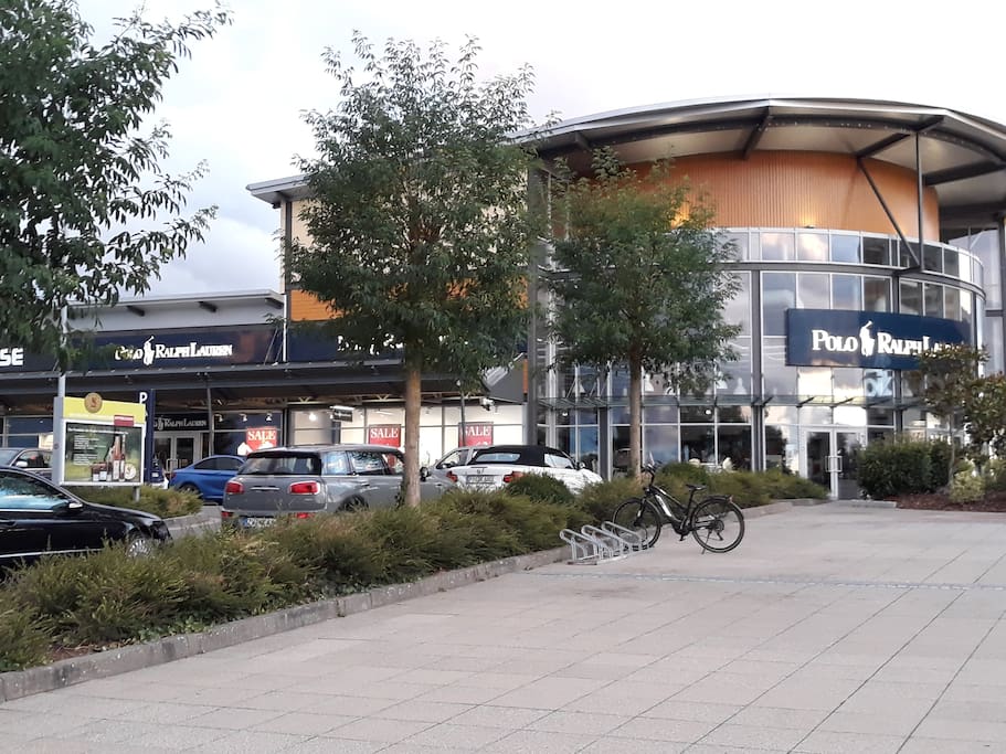 Fashion Outlet in Zweibrücken in 5 Min. mit dem Auto zu Erreichen mit 175 Stores