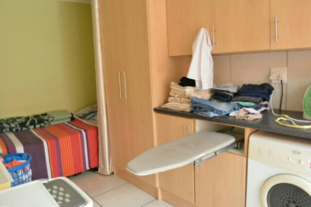 laundry room, speed queen, maid's assistance, tumble dryer - next to entrance