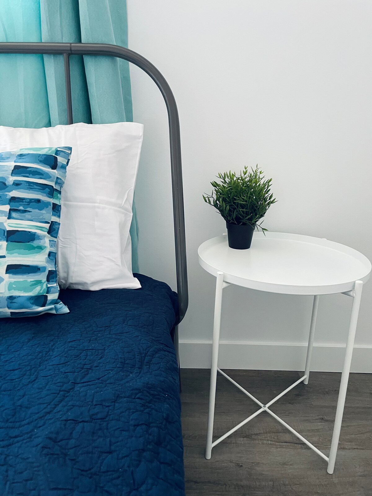 Dekor i thjeshtë dhe i pastër