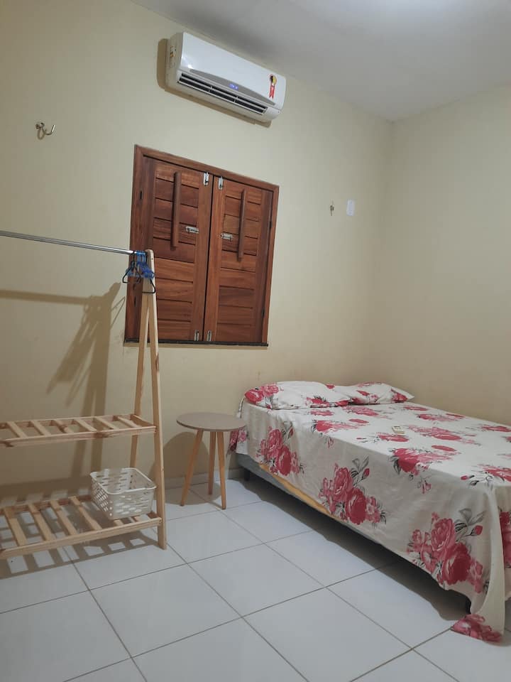 Beautiful house, with air cond, 3 bedrooms and garage