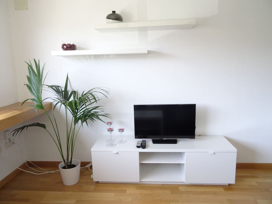 Fantástica Sala de Estar, TV satélite y WIFI.