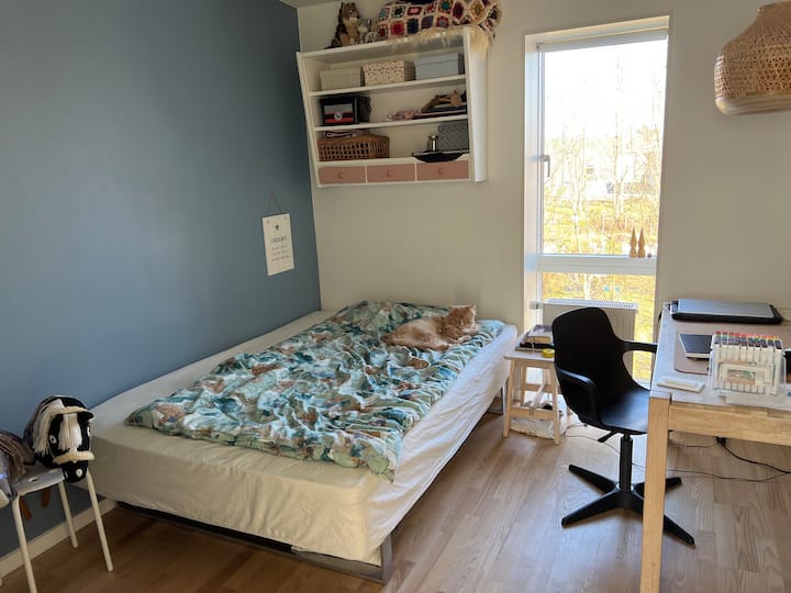 חדר בקומה הראשונה 
Sengen er 140*200